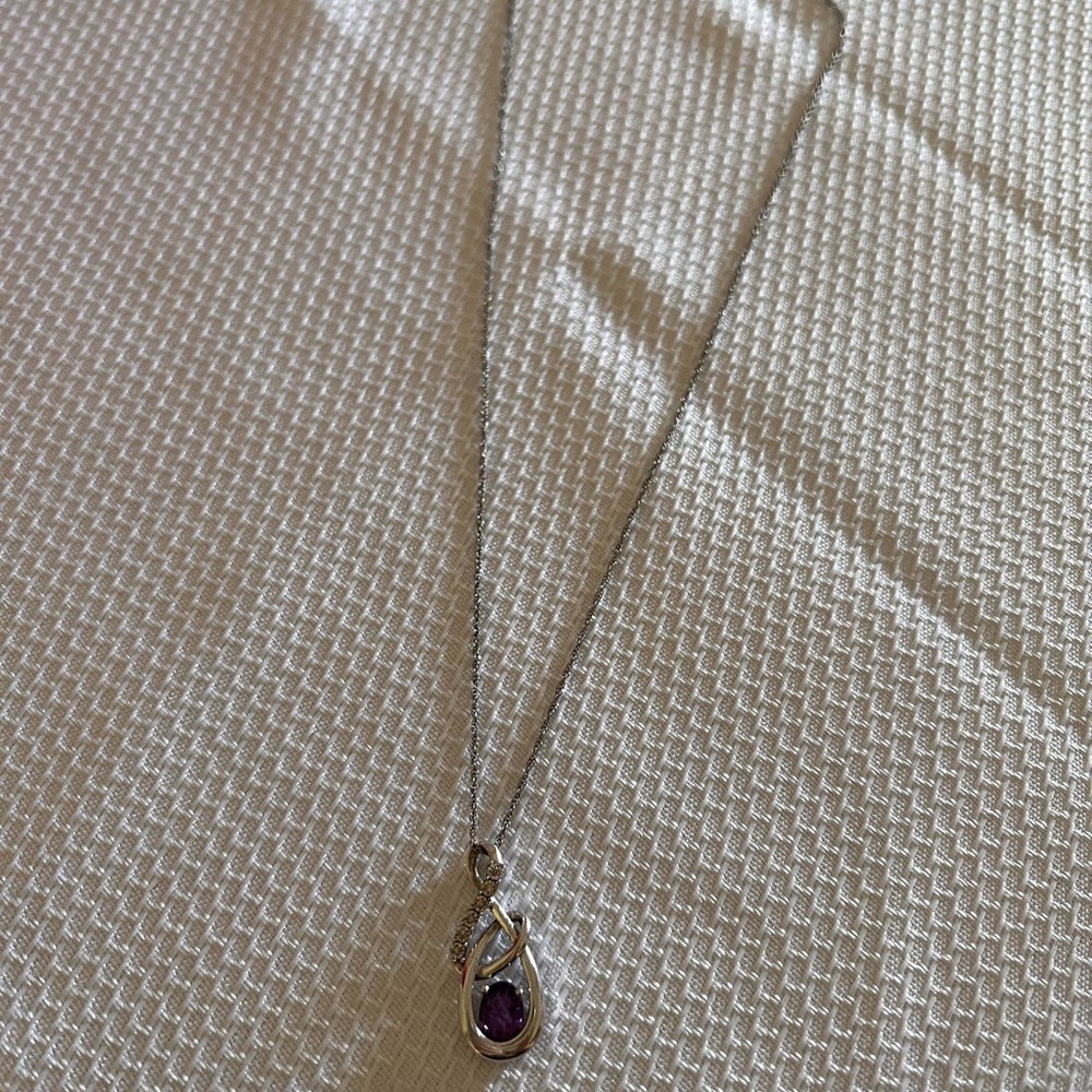 Minimalist Silver and Purple Gemstone Necklace